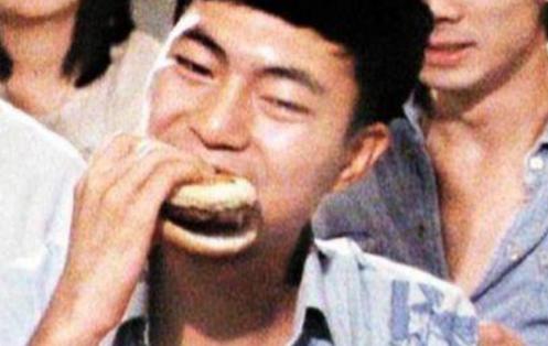 22歲被周潤發捧紅，如今62歲在廣東耕田，因拍戲21年仍未發財!