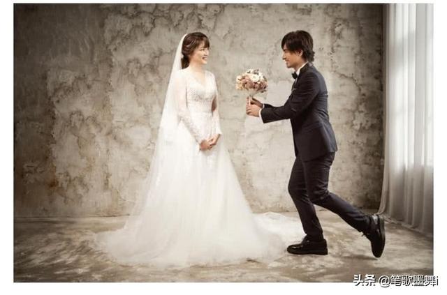 動力火車50歲尤秋興終於結婚，張宇SHE成員等圈內好友送祝福!