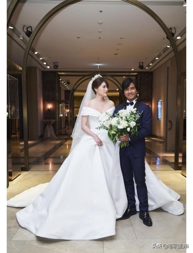 動力火車50歲尤秋興終於結婚，張宇SHE成員等圈內好友送祝福!
