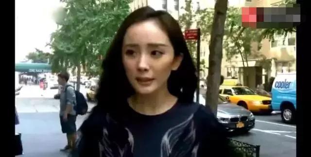 小糯米正面曝光，楊冪帶小糯米走秀？網友：太像了，一模一樣