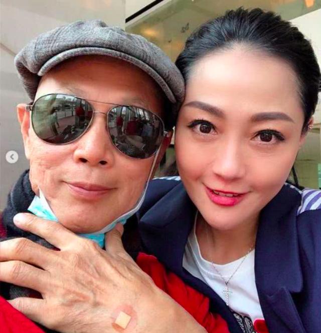 羅家英兩度抗癌後再入院，身體虛弱精神好，妻子汪明荃也兩度患癌