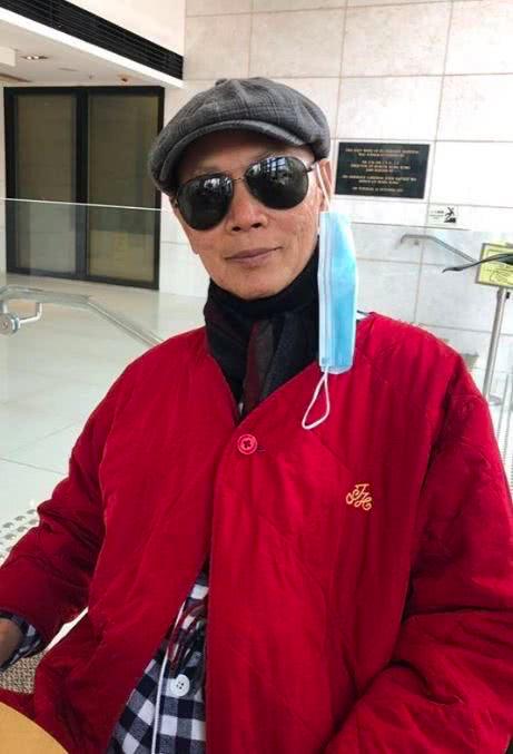羅家英兩度抗癌後再入院，身體虛弱精神好，妻子汪明荃也兩度患癌