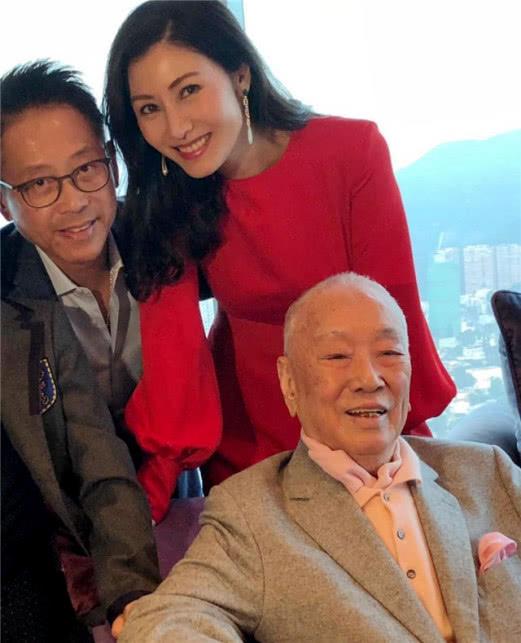 爺爺去世留他2百億，娶女明星老婆，父親怕他敗家每月只給10萬