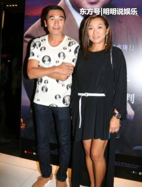 最丑港姐為了嫁他，等足12年，最後靠意外懷孕成功結婚！