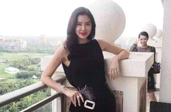 與富商結婚一年，丈夫國外千畝家產曝光，這才是娛樂圈中會嫁人的