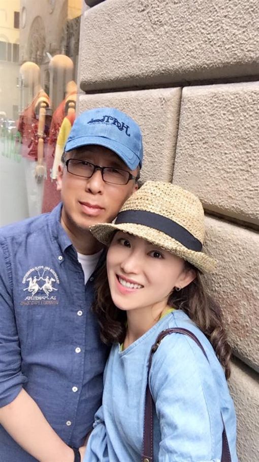 一邊外遇一邊靠北威權體製 , 兒怒回「你寫的東西一點價值都沒有」...他心冷日吞10顆藥：就當沒我這爸