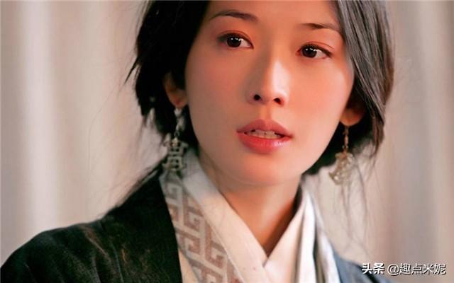 她捧紅了王菲那英！從黑道手中救下林志玲，卻給別人養孩子17年！