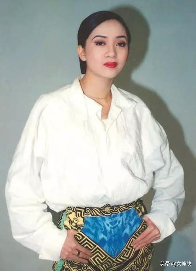 4歲登台賣唱，40歲把自己嫁給舞台，天后梅艷芳的璀璨與悲涼