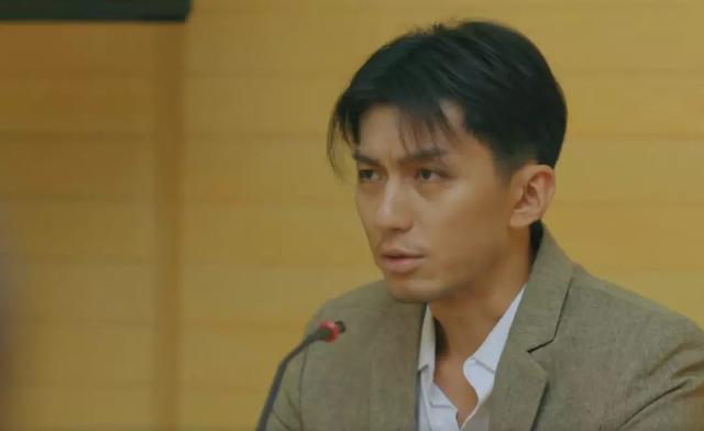 TVB巨製《鐵探》開播！袁偉豪一出場就被爆頭，堪稱2019最慘男主!