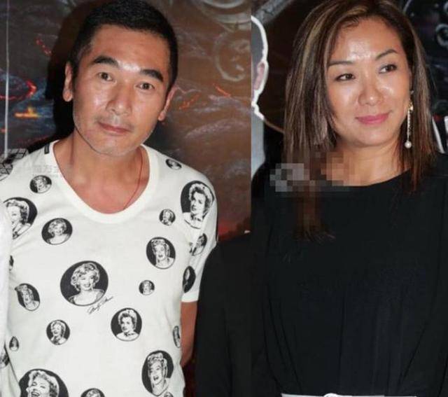 方中信50歲老婆曝光，原來是我們熟悉的她，網友：可惜了男神！  
