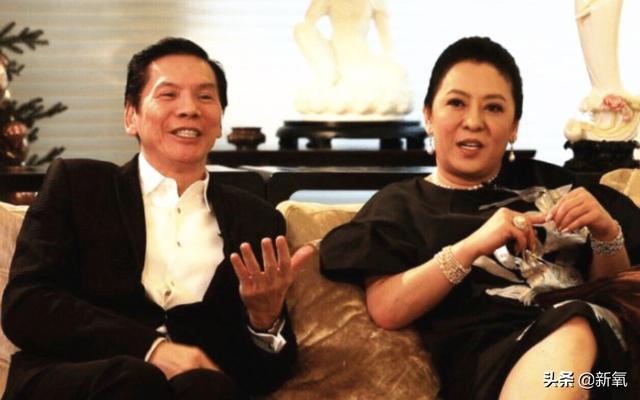 被向太拖進豪門的郭碧婷因800萬鑽戒被酸了？向佐回復甜炸了！