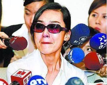 她也玩完了！一連被爆4個男友，原來都是假清純！可惜他卻愛上了渣男