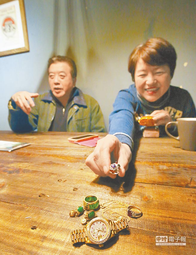 林在培妻被宣告剩4個月！ 他砸800萬「賣命救妻」 一夜白髮在病房崩潰：他給我第二次生命