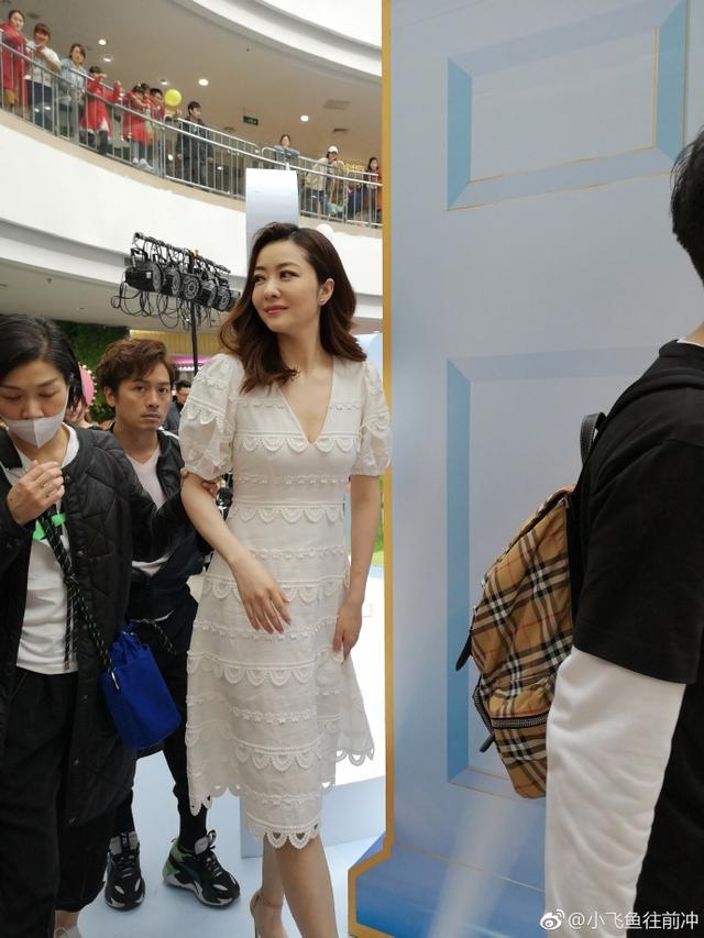 熊黛林生了孩子就顯老？快40歲的人了這狀態已經很好了吧~~~