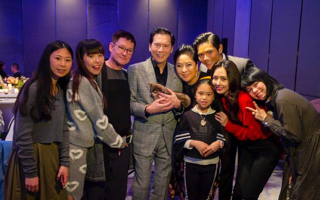 郭碧婷親妹妹曝光，長相備受爭議，網友：難怪一直不公開！