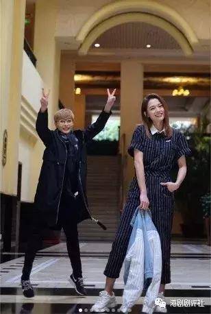 TVB小花宣布離婚22天 發文叫自己要開心微笑