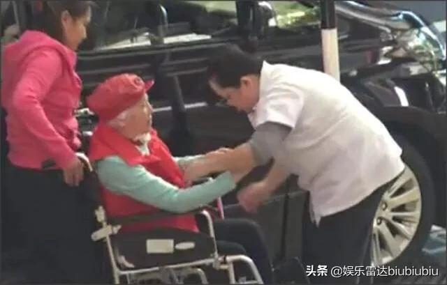 TVB老戲骨李香琴近照曝光，曾為港劇黃金配角，現憔悴到認不出