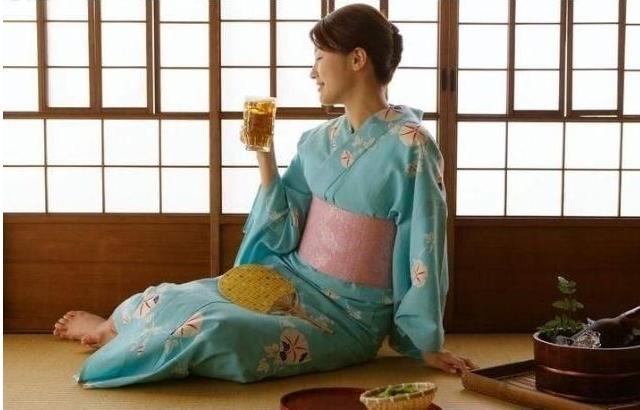 為何日本人喜歡睡地板，不喜歡睡床鋪呢？導遊：有3個原因！ 