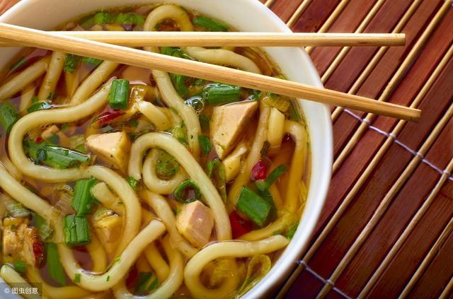 在日本吃飯，出洋相的5個瞬間