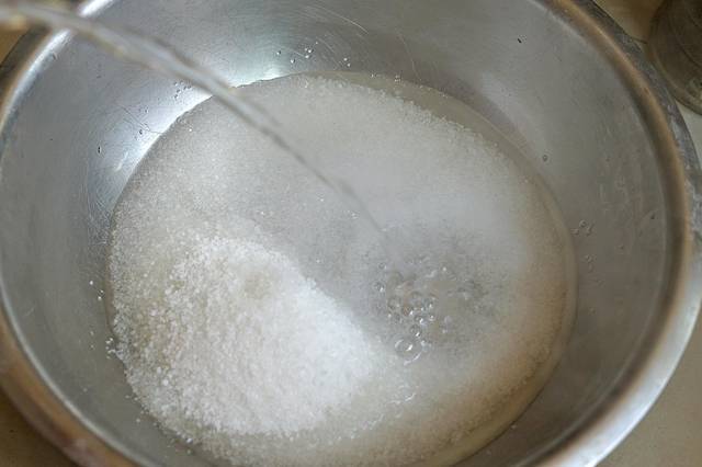 婆婆教我這麼腌鴨蛋，比水腌法儲存更久，還易出油，快來試試