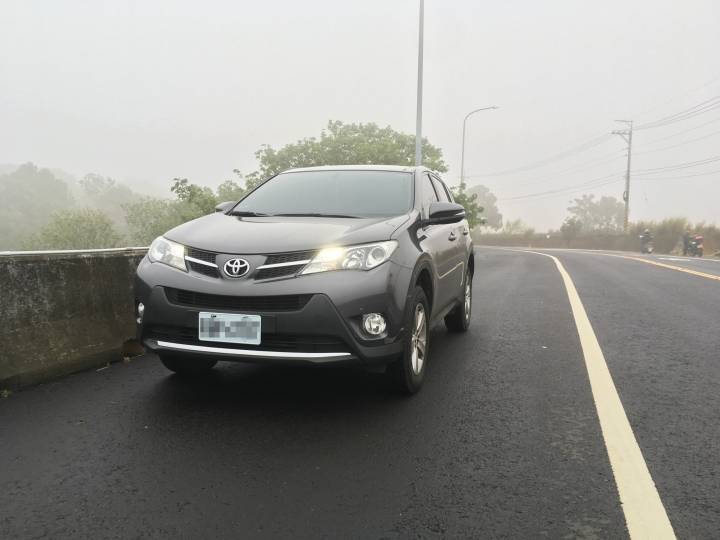 五代RA4試駕心得：顏值安全進步明顯但隔音駕駛感受退步 - Toyota - 汽車討論區