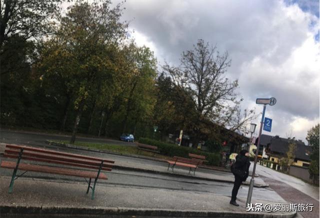 奧地利之旅：走進全球最美小鎮，雖凍得叫人故作堅強，風光值回了