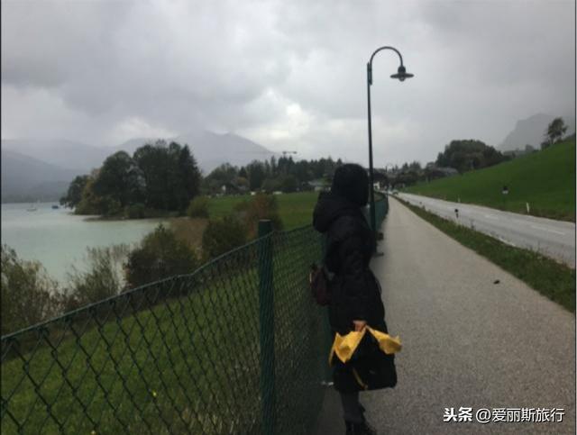 奧地利之旅：走進全球最美小鎮，雖凍得叫人故作堅強，風光值回了