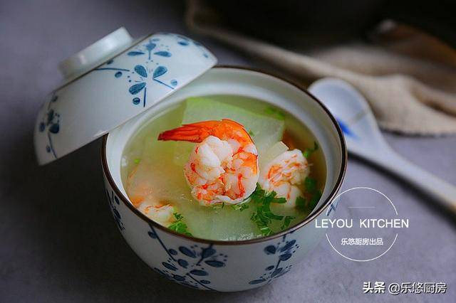 6道清爽、低熱量的湯，適合減肥期間喝，飯前來一碗，慢慢瘦下來