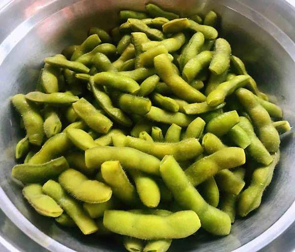 46年燒烤店老闆：拌毛豆時，這6味必不可少，缺一樣都很難吃