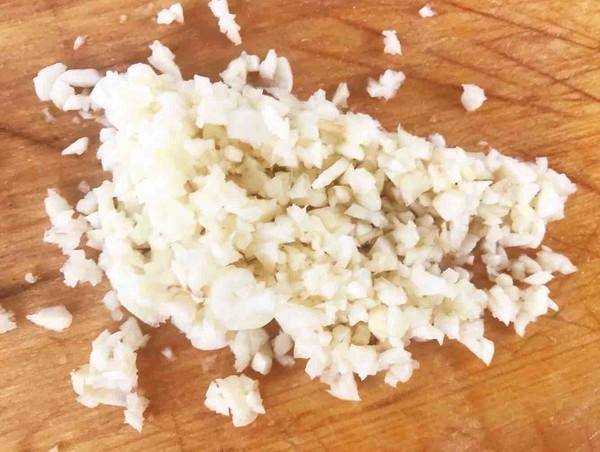 46年燒烤店老闆：拌毛豆時，這6味必不可少，缺一樣都很難吃