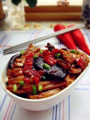 這些菜葷素兼備，做法簡單有營養，吃起來真是過癮，色香味俱全！