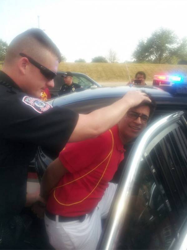 20張「警察其實比你更會玩」的超幽默警察！他：你逃走時掉了手機啊，要來拿嗎～~~~~