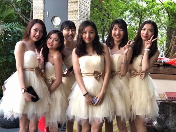 婚禮拚排場！出賣女友妹妹「超正伴娘團」左二小隻馬超Q… 網暴動：求聯絡方式