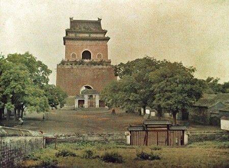 108年前，這個法國人拍下中國最早彩色照片，留下72000張彩照卻被罵白癡孤獨而離世