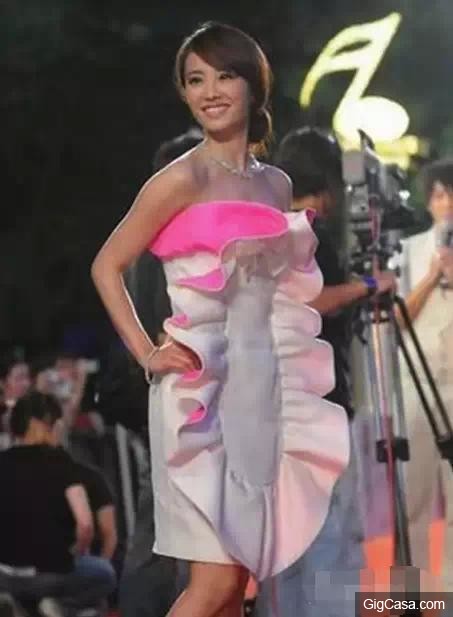 搞笑精選：因為妹子發生了一起交通事故 !