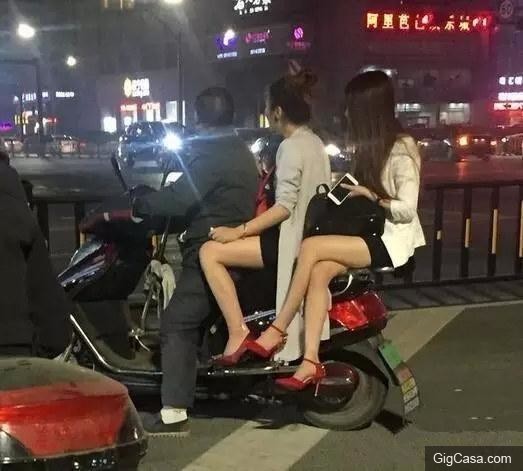 爆笑GIF趣圖：放開她，讓我來打好嗎？