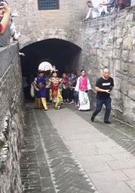 30張搞笑圖，妹子明知道衣服不防水還硬要游泳，難怪差一點就要被看穿啦了！ 