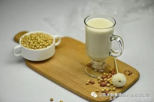 膝蓋疼、膝蓋響，一把香菜加生薑，膝蓋再也不疼了
