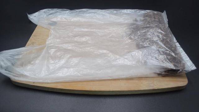 刀放在打火機上烤一烤，解決困擾大家的一個難題，學會了一生受用