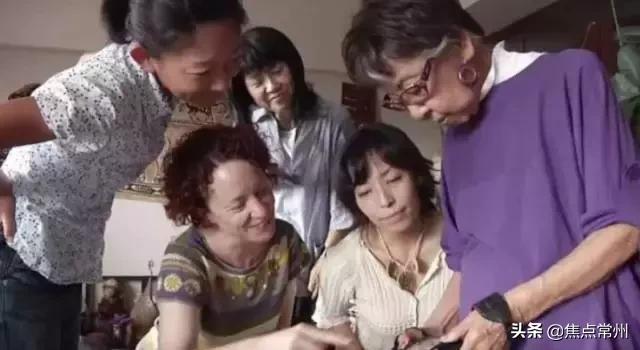人生永遠不嫌晚！她「71歲上班，96歲失戀，100歲獲獎」 105歲仍創造奇蹟燦笑一生