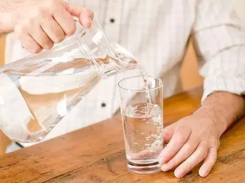 20歲小伙便血入院，查出直腸癌，醫生：這種「息肉」小心癌變