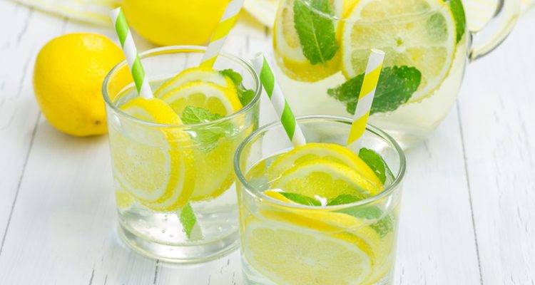 9種檸檬水的搭配！常喝檸檬水可排毒、美白、清腸、瘦身等等！