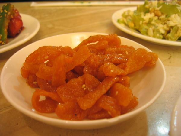 便當裡面「甜甜鹹鹹的很下飯」的東西到底是什麼？沒想到它竟是「這個」做的！