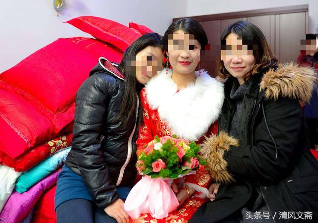 孕婦公交車上給殘疾老人讓座，自己站了一小時，卻因此救了三條命