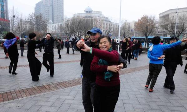 叔叔，你都50多歲了，別再來找我婆婆行嗎，我公公還在醫院呢