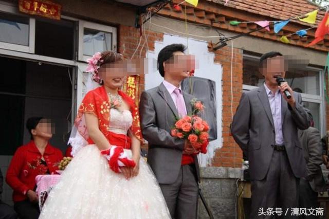 女大學生陪閨蜜見網友，閨蜜卻在半路離開，司機偷偷報警救了女孩