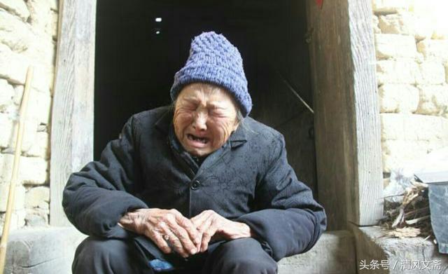 兒媳無故把孫子送回農村，婆婆偷偷跟蹤，卻無意發現兒媳一個秘密