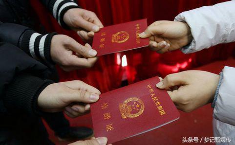 妻子失蹤，他照顧岳父5年，岳父葬禮上妻子再出現，原因感人！