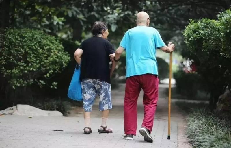 情人是上輩子的夫妻，夫妻是上輩子的冤家