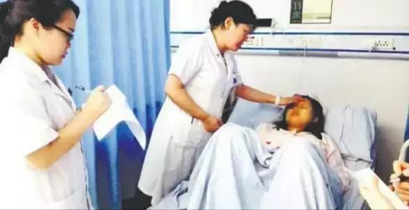 孕婦順產36天後，莫名掉出「一塊肉」！醫生檢查，怒罵老公禽獸不如！ 
